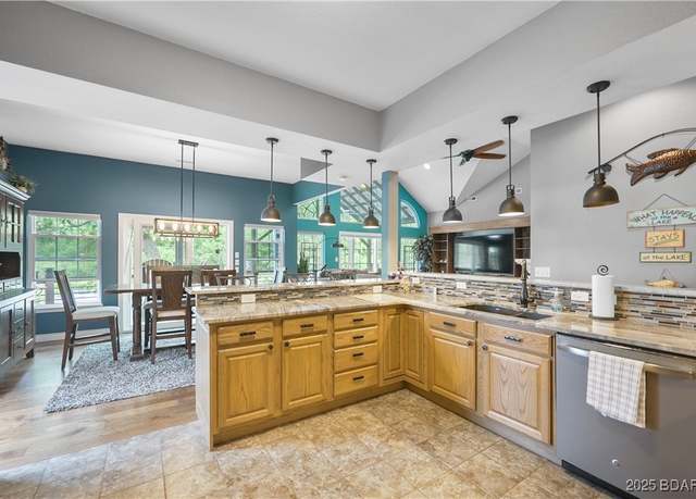 Property at 205 Northshore Dr, Gravois Mills, MO 65037, 4 beds, 3 baths