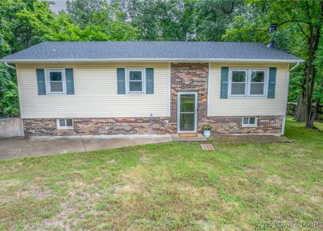 Property at 134 North Shore Dr, Lake Ozark, MO 65049, 4 beds, 2 baths