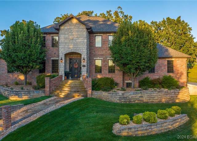 Property at 5745 Tree Leaf Ct, Osage Beach, MO 65065, 5 beds, 4.5 baths