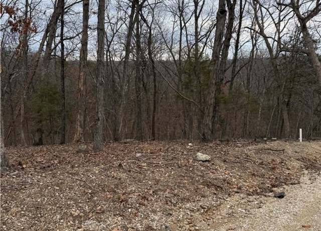 Property at 725 Eagle Dr, Four Seasons, MO 65049