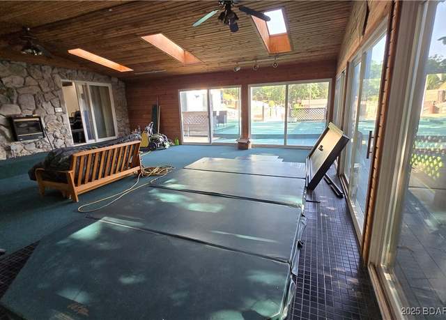 Property at 30 Aurora Dr, Sunrise Beach, MO 65079, 3 beds, 2 baths