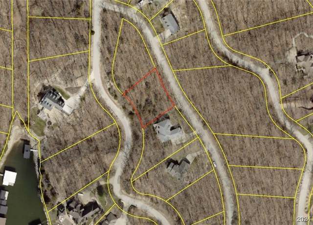 Property at 64 Greystone Ln, Villages, MO 65079