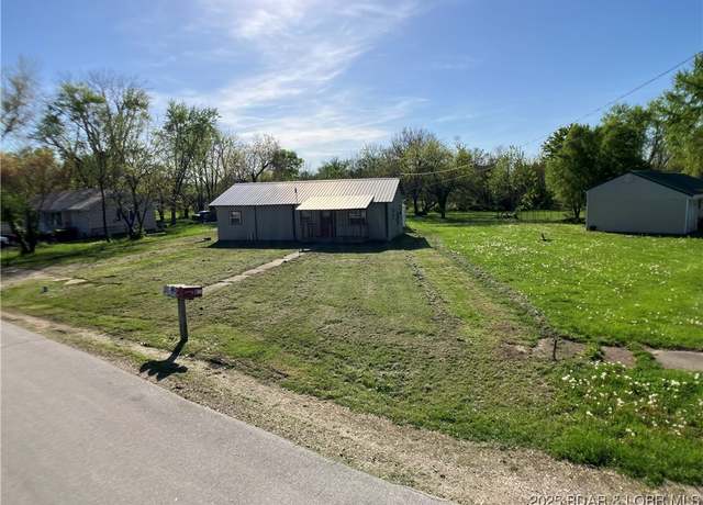 Property at 431 Missouri Ave, Versailles, MO 65084, 3 beds, 1 bath