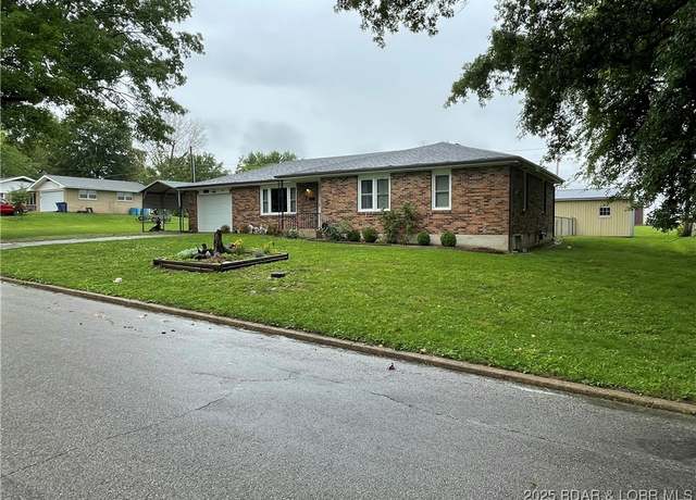 Property at 111 W Haynes St, Eldon, MO 65026, 3 beds, 2 baths