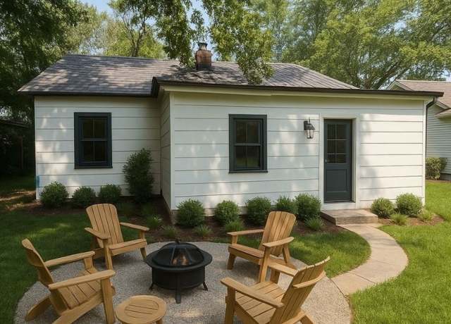 Property at 406 Mill St N, Eldon, MO 65026, 1 bed, 1 bath