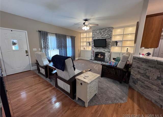 Property at 217 Highline Rd, Lake Ozark, MO 65049, 5 beds, 3 baths