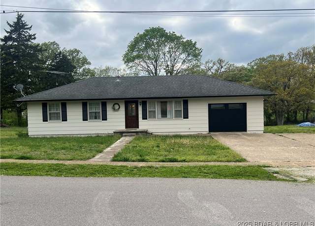 Property at 603 Oak, Stover, MO 65078, 3 beds, 1 bath