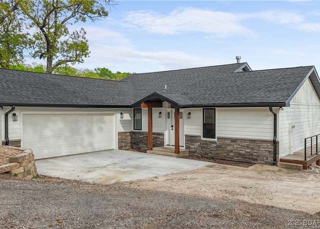 Property at 4452 Hamrock Ln, Osage Beach, MO 65065, 4 beds, 3.5 baths