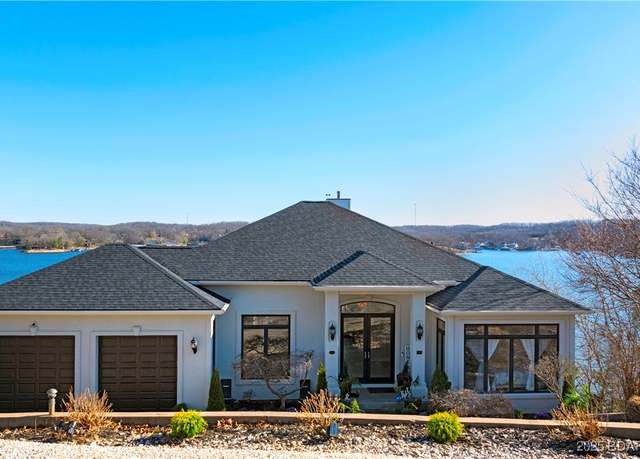 Property at 820 Palisades Dr, Four Seasons, MO 65049, 5 beds, 3.5 baths