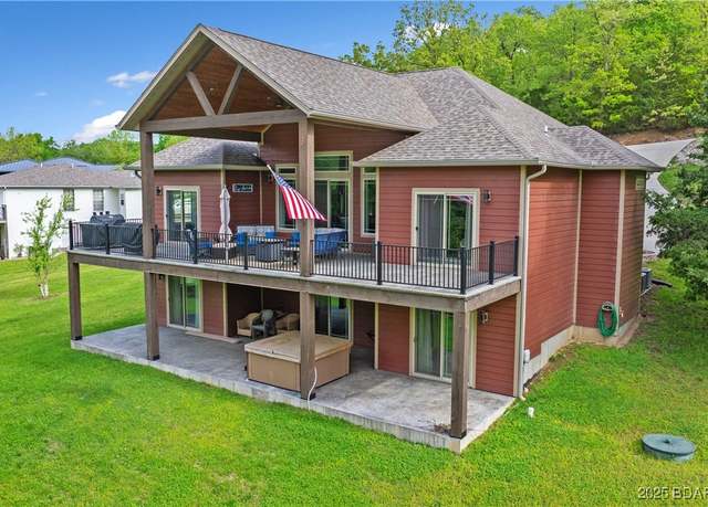 Property at 484 Hogan Dr, Lake Ozark, MO 65049, 6 beds, 4 baths