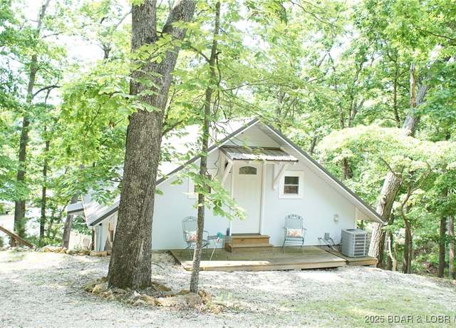 Property at 40 Vintage Harbor Rd, Sunrise Beach, MO 65037, 2 beds, 2 baths