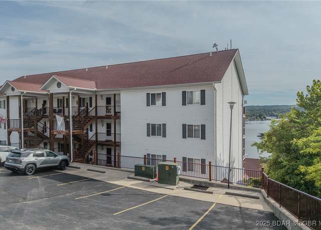 Property at 775 Clearwater Dr Unit 3D, Camdenton, MO 65020, 3 beds, 2 baths