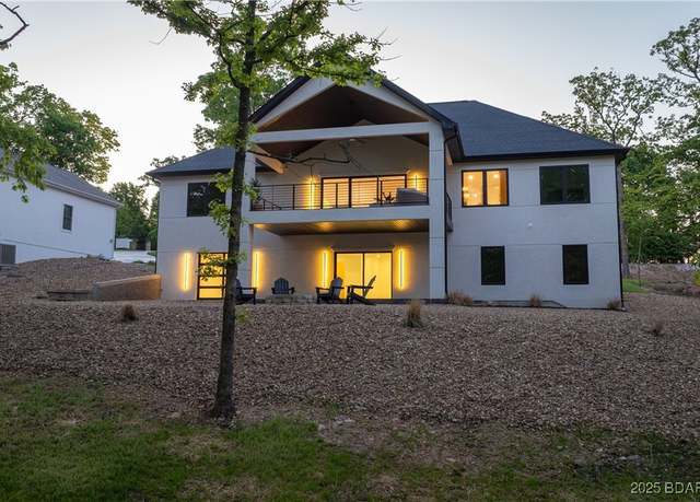 Property at 349 Las Campanas Ct, Porto Cima, MO 65079, 5 beds, 3.5 baths