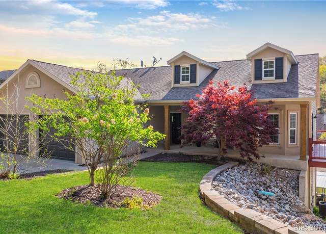 Property at 1949 Valley Rd, Osage Beach, MO 65065, 5 beds, 3 baths