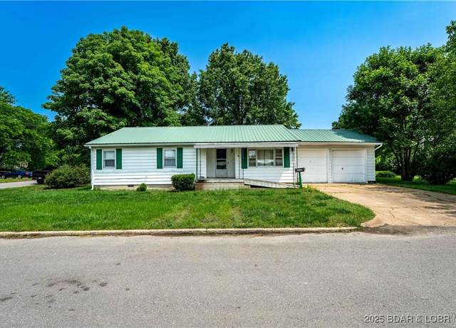 Property at 521 W 6th St, Eldon, MO 65026, 3 beds, 1 bath