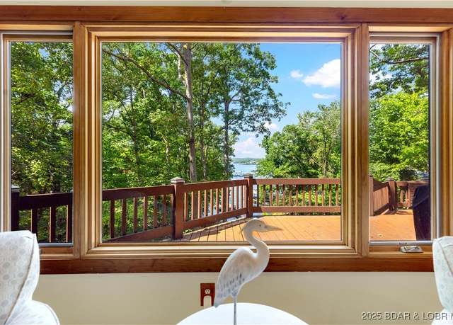 Property at 6 Crocker Ct, Lake Ozark, MO 65049, 3 beds, 3.5 baths