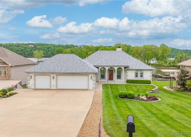 Property at 168 Porter Mill Bend Dr, Camdenton, MO 65020, 5 beds, 3.5 baths