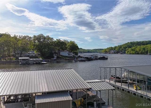 Property at 33555 Evergreen Rd, Sunrise Beach, MO 65079, 4 beds, 5 baths