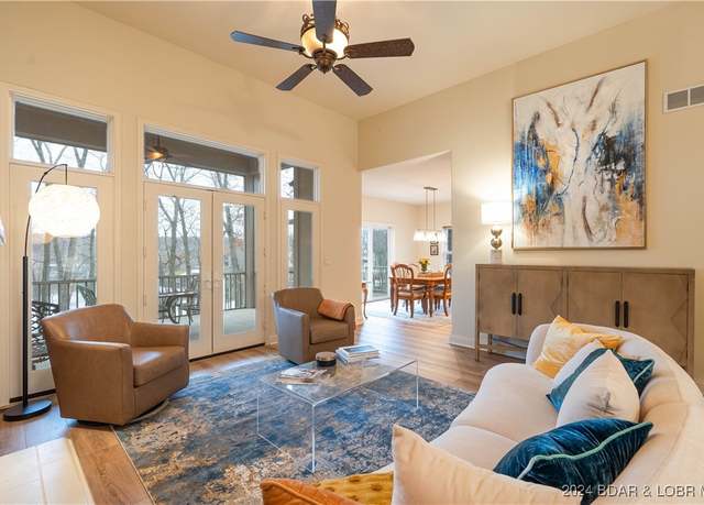 Property at 182 Resplander Cir Unit 7B, Porto Cima, MO 65079, 5 beds, 3.5 baths