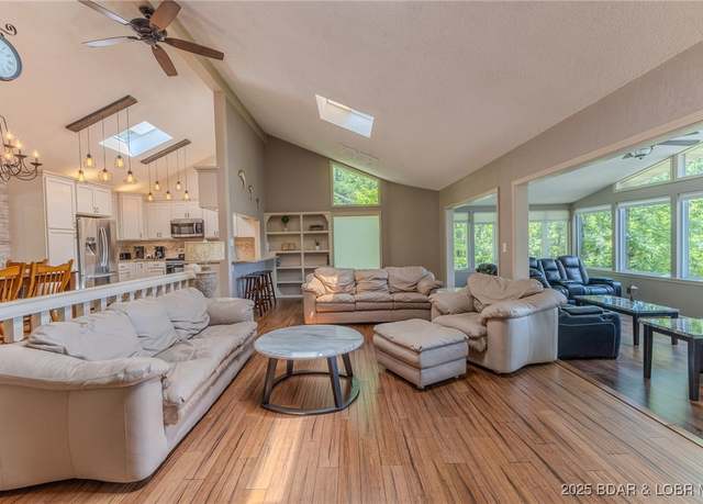 Property at 398 Moongate Dr, Osage Beach, MO 65065, 4 beds, 4 baths