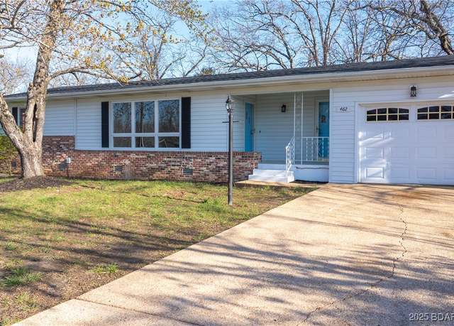Property at 462 Lakeview Dr, Camdenton, MO 65020, 3 beds, 2 baths