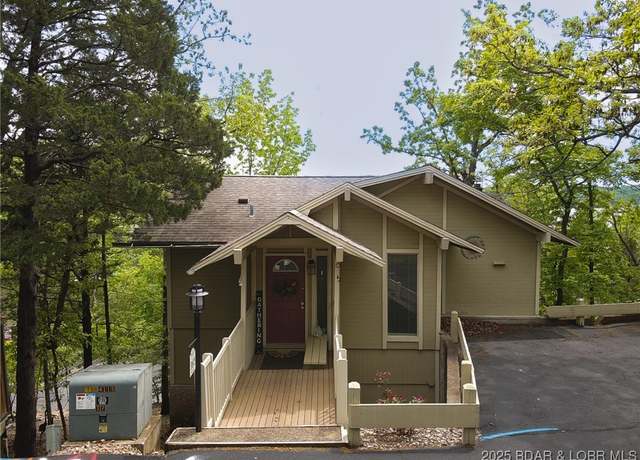 Property at 362 Hopetown Dr, Osage Beach, MO 65065, 3 beds, 3 baths