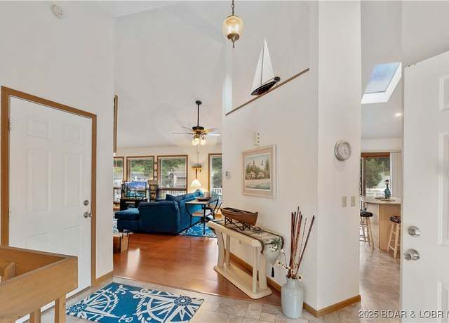 Property at 603 Niangua Shores Rd, Camdenton, MO 65020, 3 beds, 2.5 baths