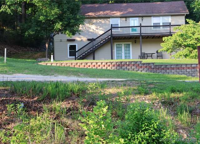 Property at 546 Camelot Dr, Camdenton, MO 65020, 4 beds, 3 baths