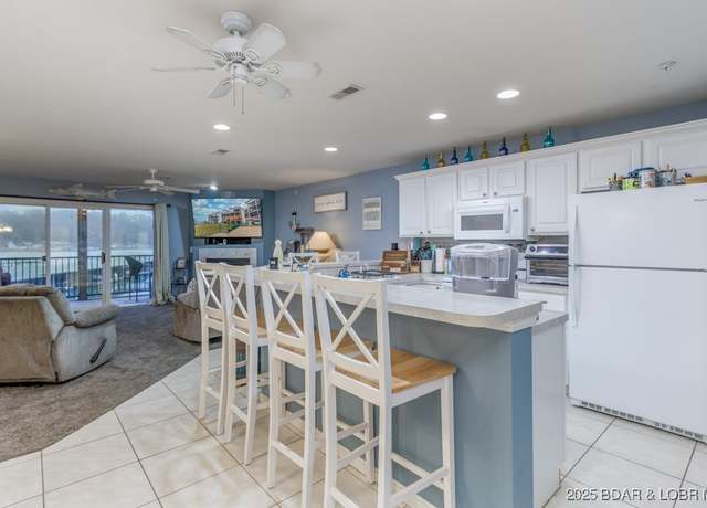 Property at 316 Cedar Heights Dr Unit 2A, Camdenton, MO 65020, 3 beds, 2 baths