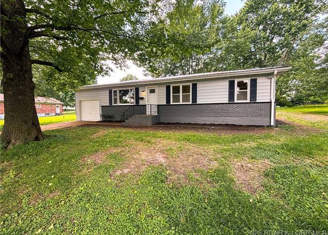 Property at 1003 Gayle St, Eldon, MO 65026, 3 beds, 1 bath