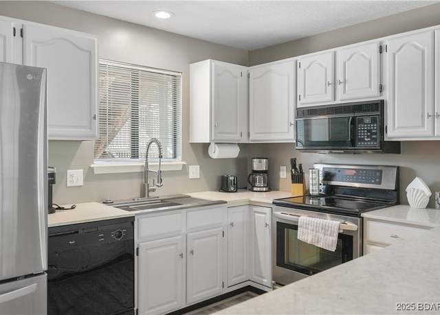 Property at 611 Lazy Days Rd Unit V6, Osage Beach, MO 65065, 2 beds, 2 baths