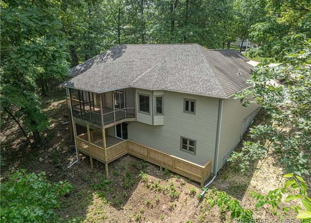 Property at 26 Winding Woods Rd, Lake Ozark, MO 65049, 5 beds, 4 baths