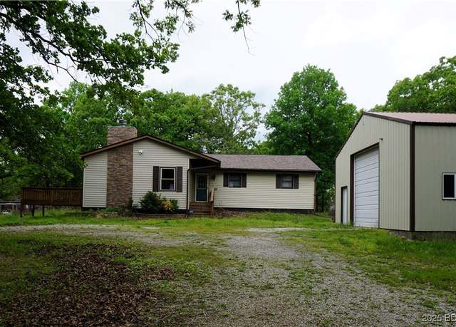 Property at 747 Paulson Dr, Edwards, MO 65326, 4 beds, 2 baths