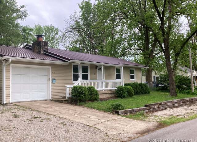 Property at 412 Jefferson St, Versailles, MO 65084, 3 beds, 1 bath