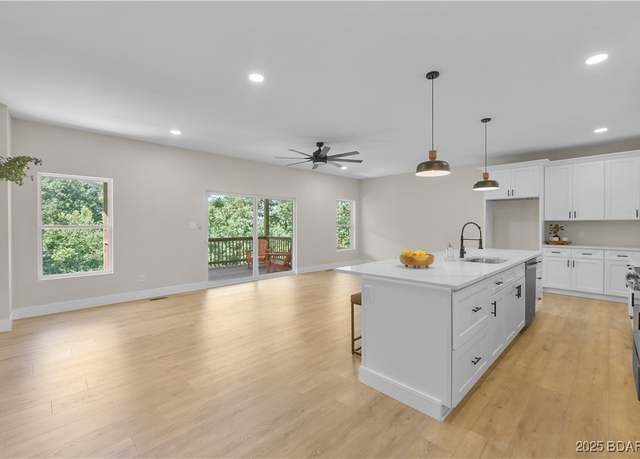 Property at 20311 Timberlake Village Ln, Rocky Mount, MO 65072, 4 beds, 4 baths