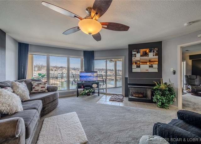 Property at 369 Bristol Bay Dr Unit 2B, Lake Ozark, MO 65049, 3 beds, 2 baths