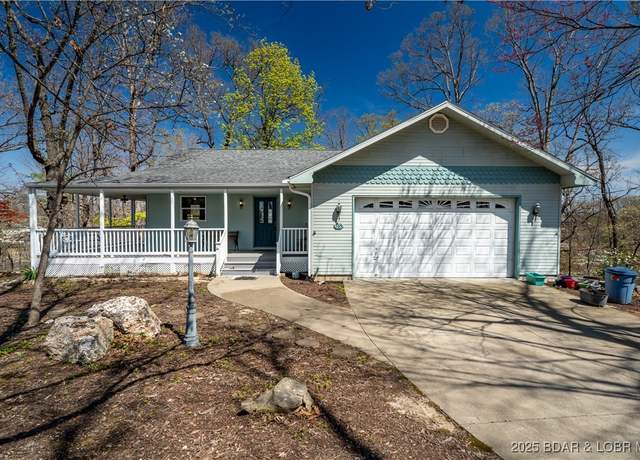 Property at 165 Four Winds Ct, Lake Ozark, MO 65049, 3 beds, 2.5 baths