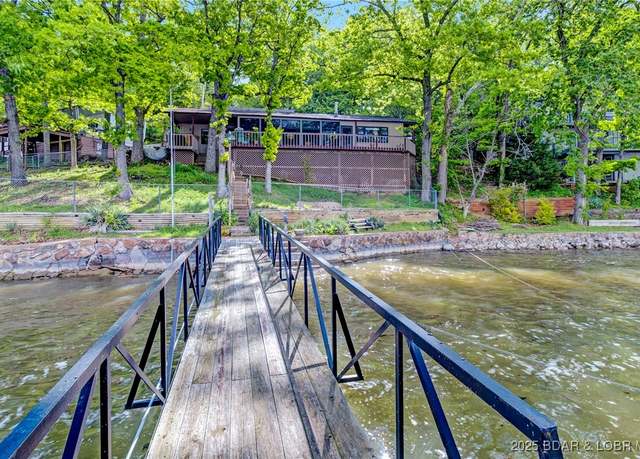 Property at 99 Breezy Point Dr, Camdenton, MO 65020, 3 beds, 2 baths
