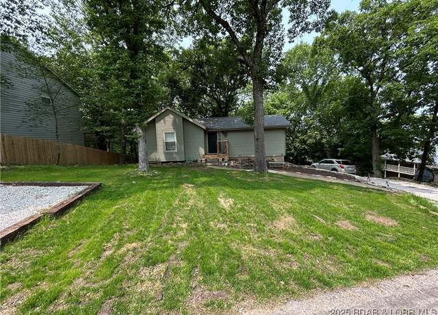Property at 121 Banner St, Camdenton, MO 65020, 3 beds, 2.5 baths