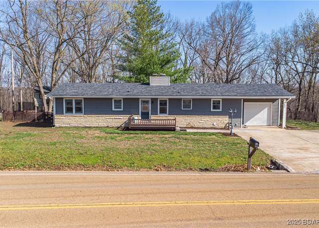 Property at 82 North Shore Dr, Lake Ozark, MO 65049, 4 beds, 2 baths