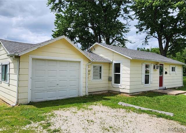 Property at 403 N Fisher, Versailles, MO 65084, 2 beds, 1.5 baths
