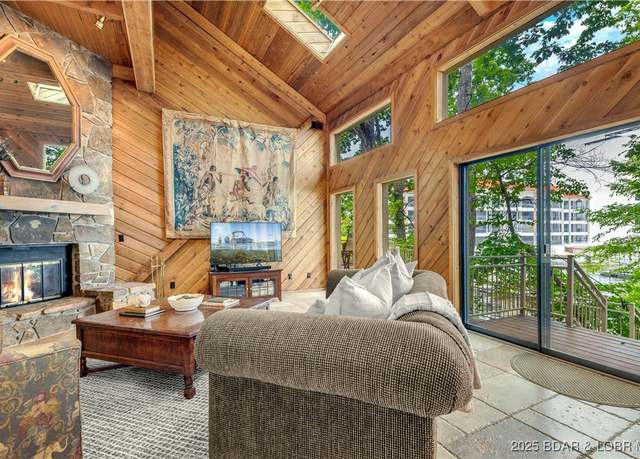 Property at 1759 Chimney Pt, Sunrise Beach, MO 65079, 3 beds, 2.5 baths