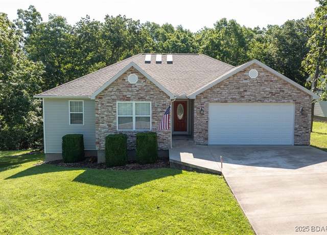 Property at 918 Cherokee Rd, Lake Ozark, MO 65049, 3 beds, 2 baths