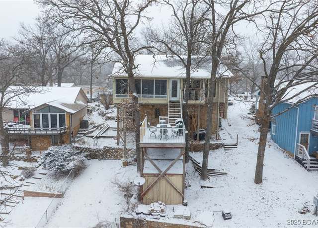 Property at 825 Malibu Rd, Osage Beach, MO 65065, 3 beds, 3 baths