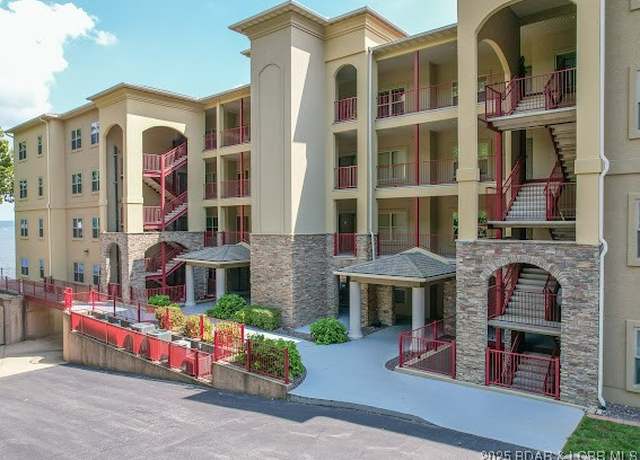 Property at 3168 Twin Rivers Pt Unit 1 E, Camdenton, MO 65020, 3 beds, 3 baths