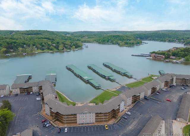 Property at 93 Cedar Glen Ct Unit 2E, Camdenton, MO 65020, 3 beds, 2 baths