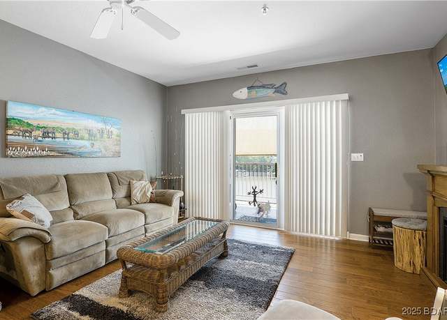 Property at 138 Oak Harbor Dr Unit 4B, Camdenton, MO 65020, 3 beds, 2 baths