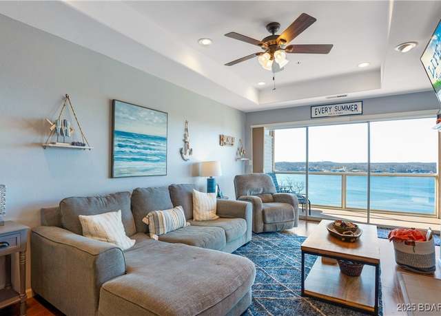 Property at 116 Emerald Bay Dr Unit 2D, Lake Ozark, MO 65049, 3 beds, 2 baths
