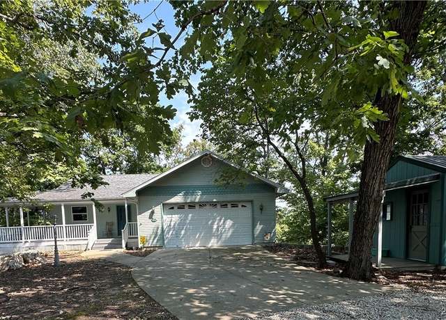 Property at 165 Four Winds Ct, Lake Ozark, MO 65049, 3 beds, 2.5 baths