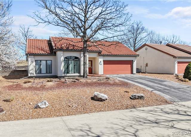 Property at 590 Racquet Club Dr #406, Lake Ozark, MO 65049, 3 beds, 2 baths